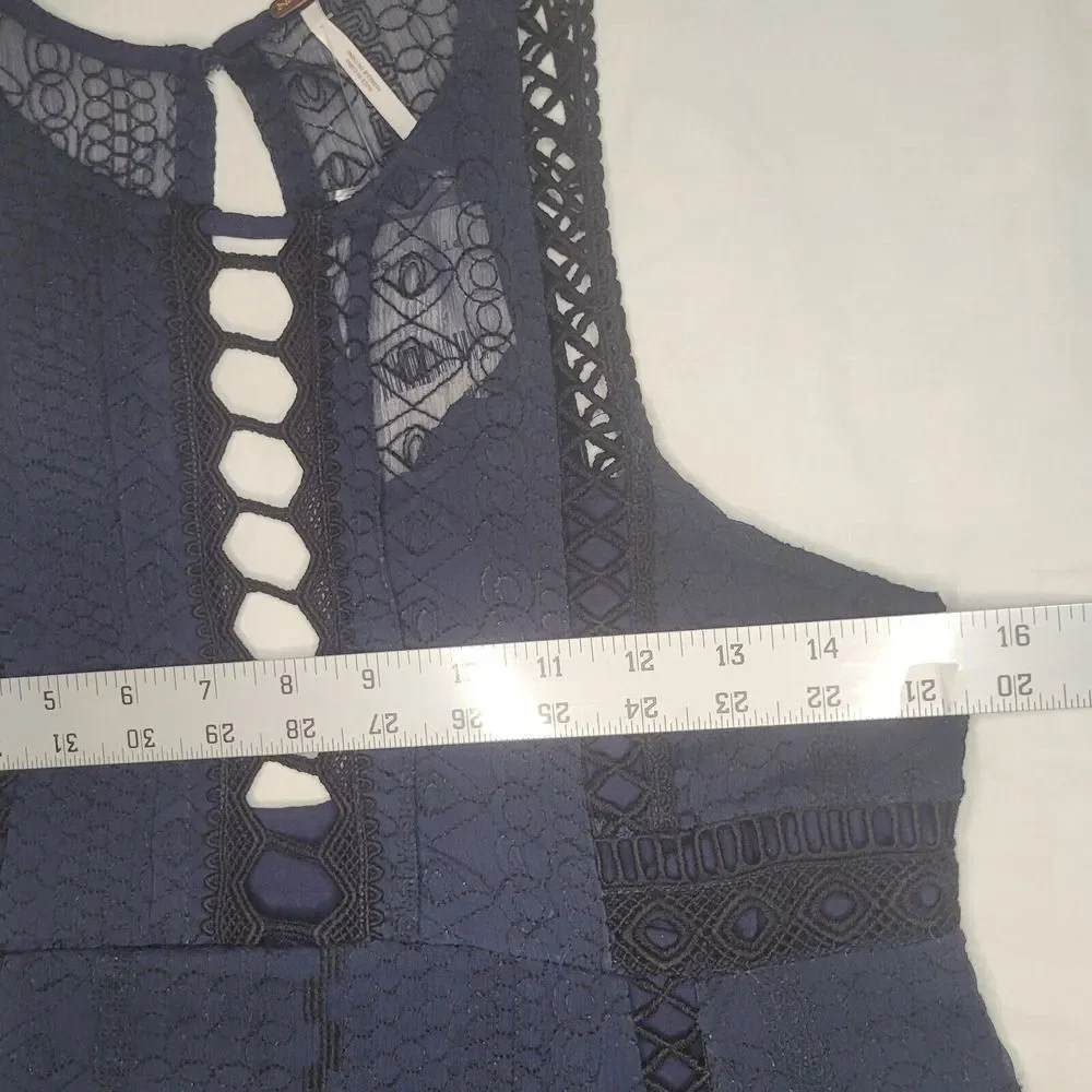 Free People Mini Tank‎ Dress Sz 4 Crochet Cutout Skater Navy Black Lined Pockets